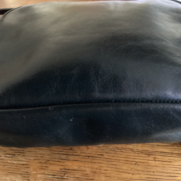 Clare V. - Picture 6 of 10